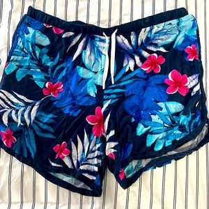Hawaiian Pattern Shorts